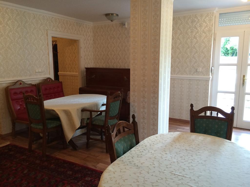 Villa Rubin Panzio Hajduszoboszlo Bagian luar foto